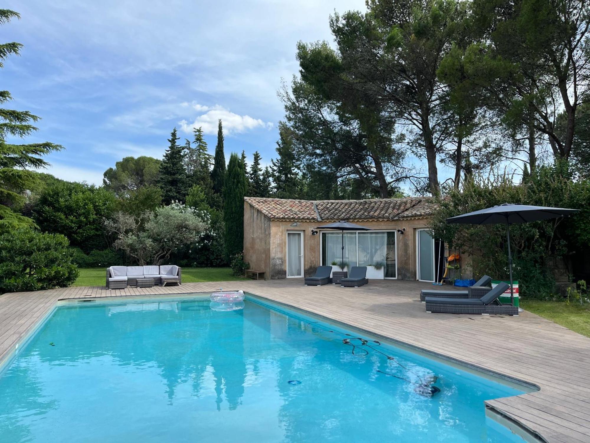 Le P'tit Bonheur-piscine Chauffee-clim-park Carpentras
